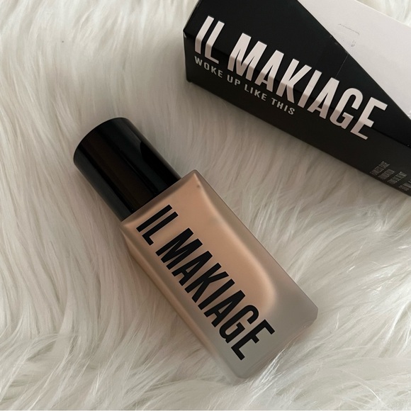 Il Makiage Foundation - Picture 2 of 9